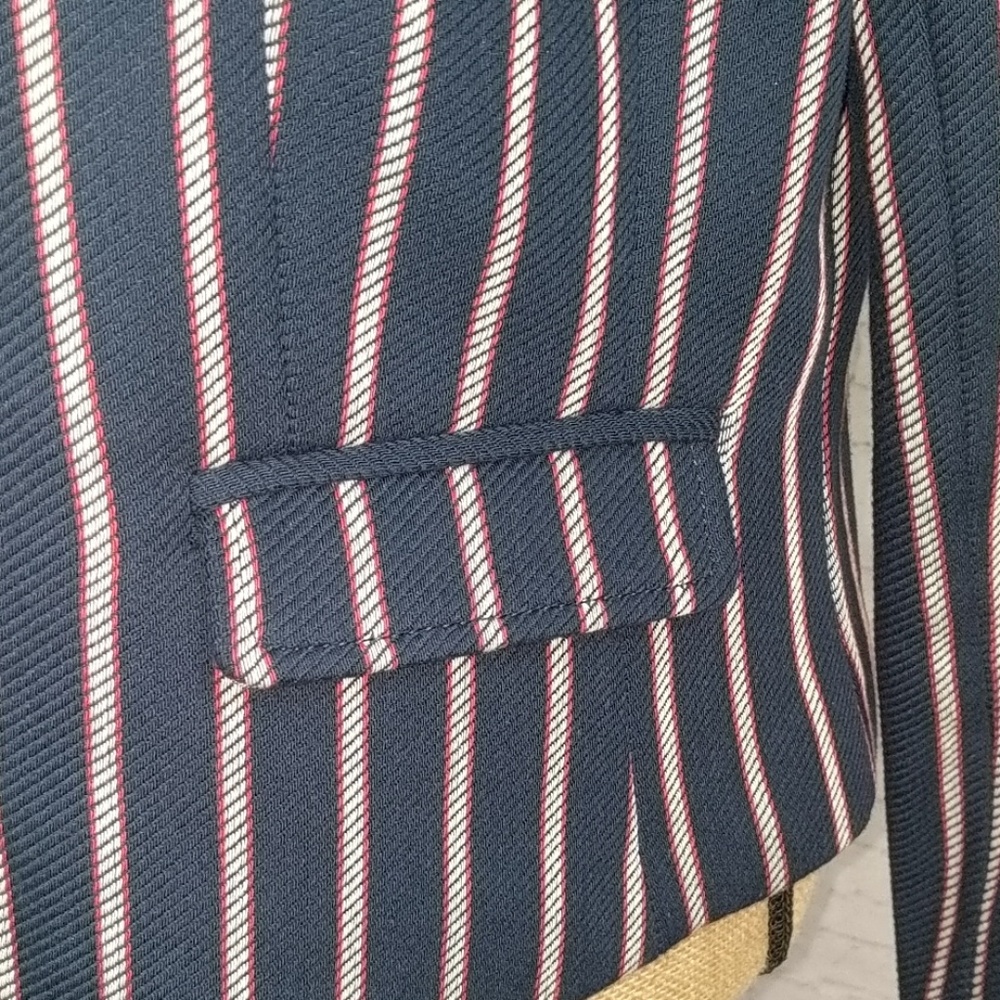 BANANA REPUBLIC Striped Tailored Crop Jacket - Picture 4 of 8